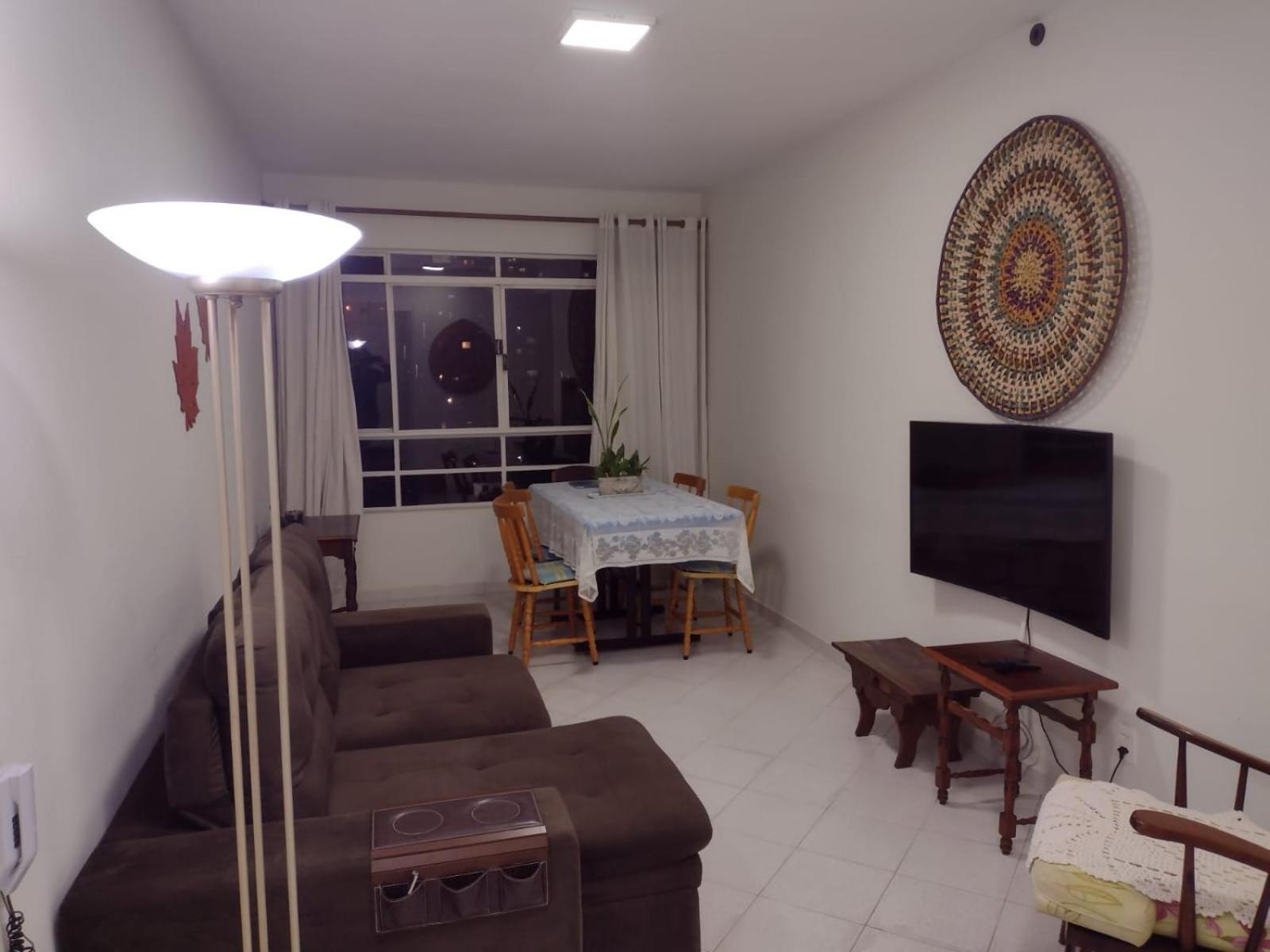 Apartamento Amplo E Iluminado - Dois Quartos